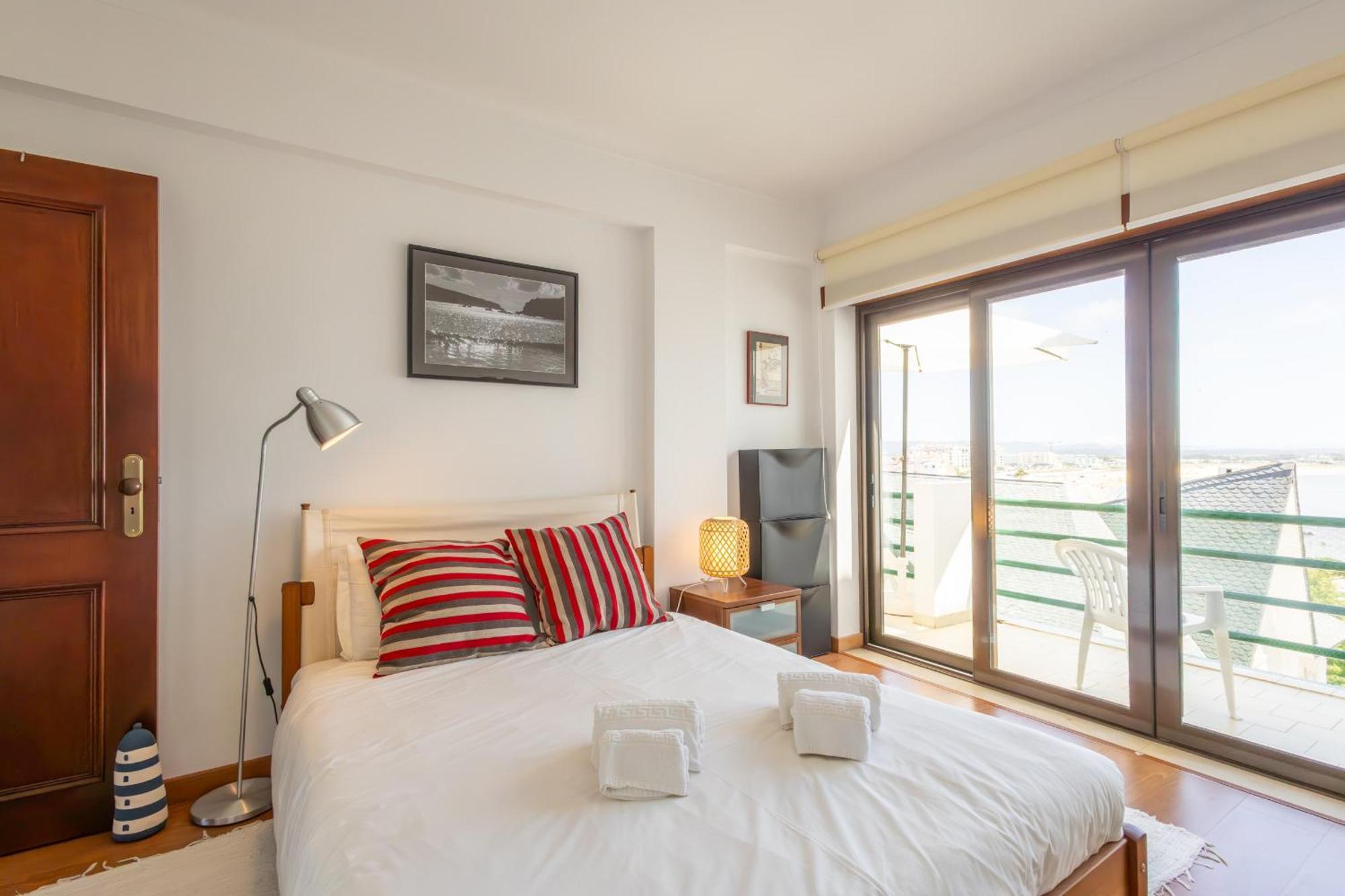 Concha Mar Com Vista Sobre A Baia Daire São Martinho do Porto Dış mekan fotoğraf